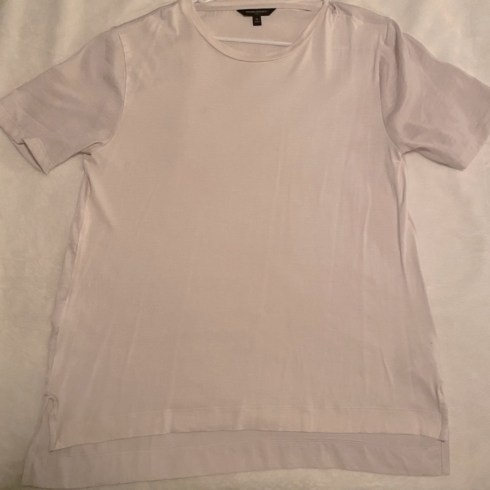 Banana Republic shirt sleeve cotton/silk tee
